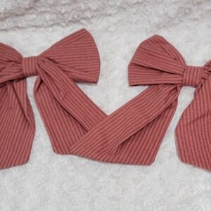 Craft Fabric Premade Bows Striped 10x11 Set Of 2